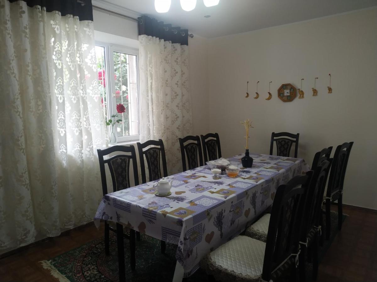 Guest House Regina Bulan Sogottuu Esterno foto